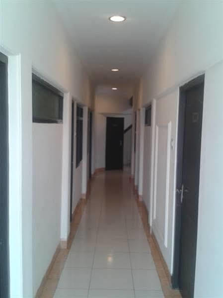 Pal Avadh Hotel