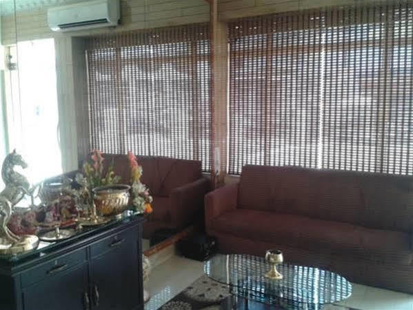 Pal Avadh * Lucknow